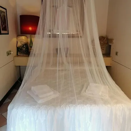 アパート In A Lovely Garden Biennale Flat ヴェネツィア
